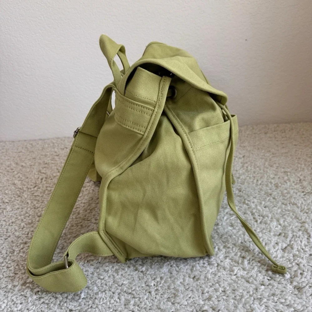 BAGGU Green Canvas Drawstring Backpack Rucksack Flap Snap Adjustable Straps